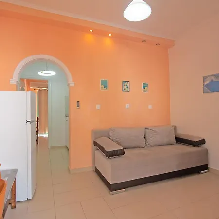 Andromaches Large Apartment *