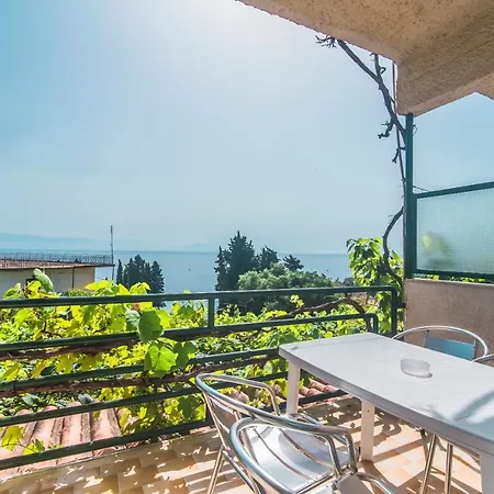 Andromaches Large Apartment Viros